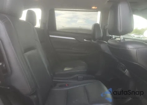 2017 Toyota Highlander Se z USA, uszkodzony, nr VIN 5TDKZRFH6HS233664